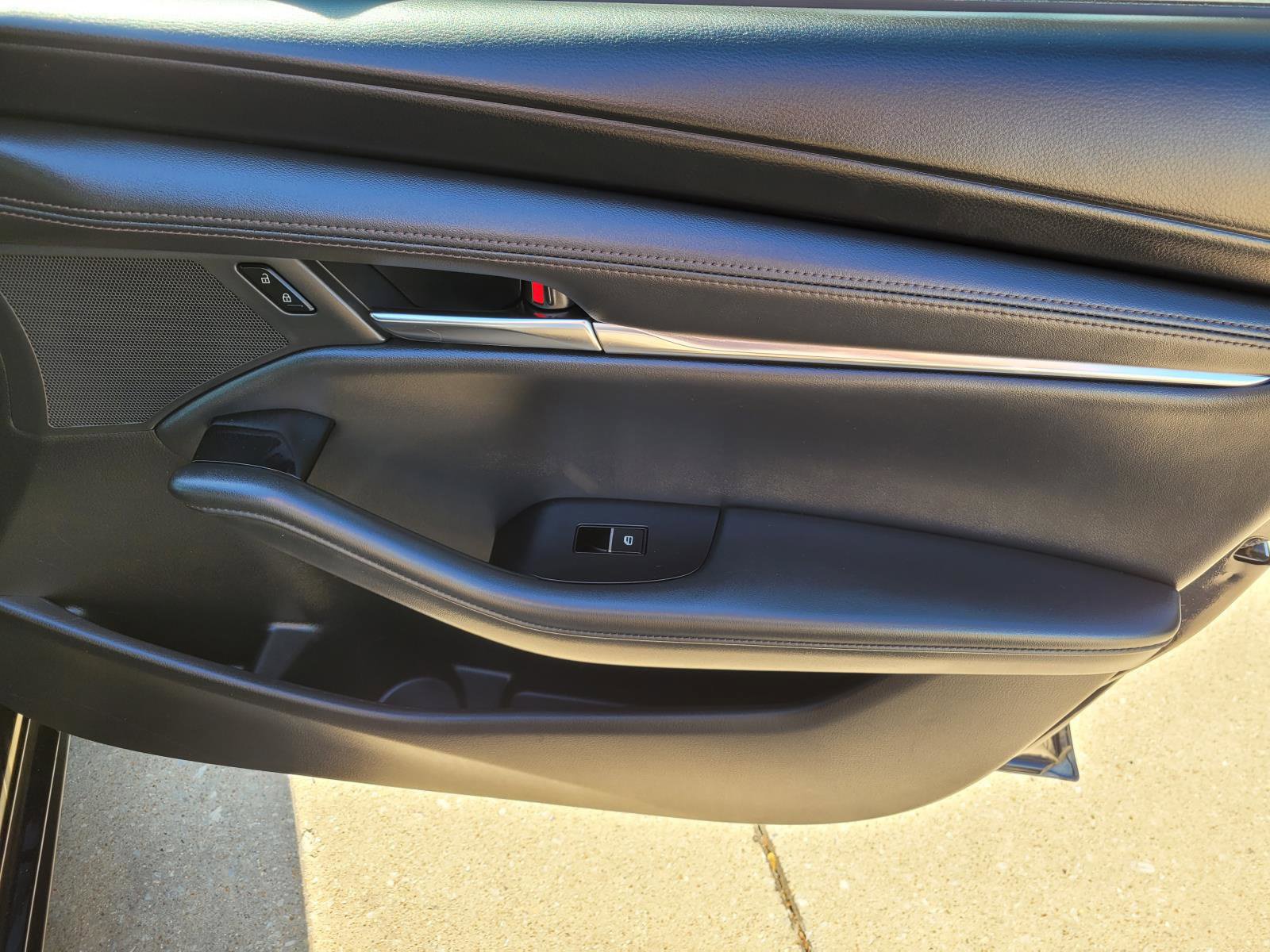 Used 2019 MAZDA MAZDA3 Hatchback FWD image 7