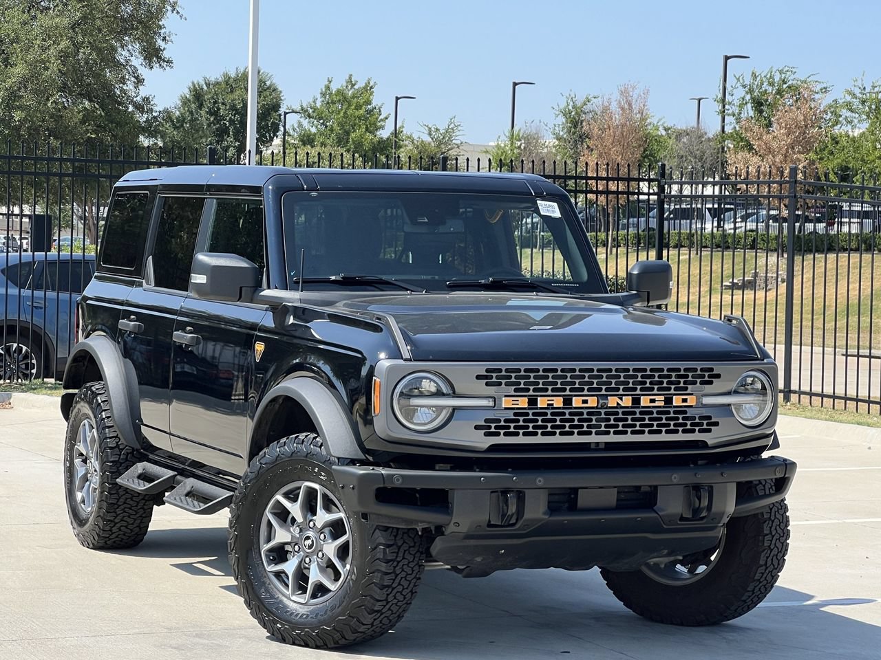 Used 2024 Ford Bronco Badlands AWD/4WD image 2