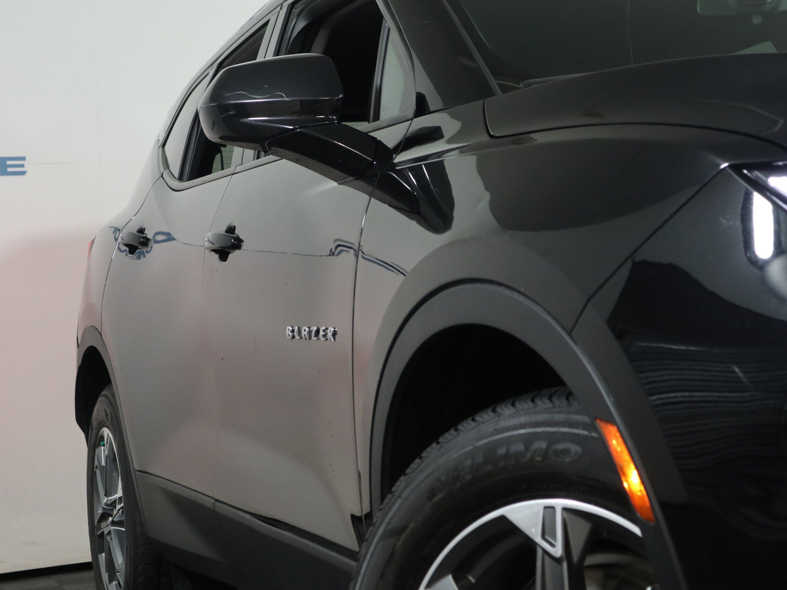 Used 2023 Chevrolet Blazer LT image 3