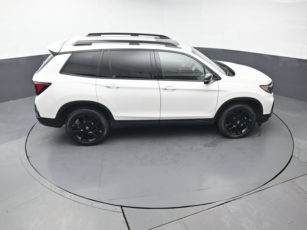 Certified 2024 Honda Passport Black Edition image 42