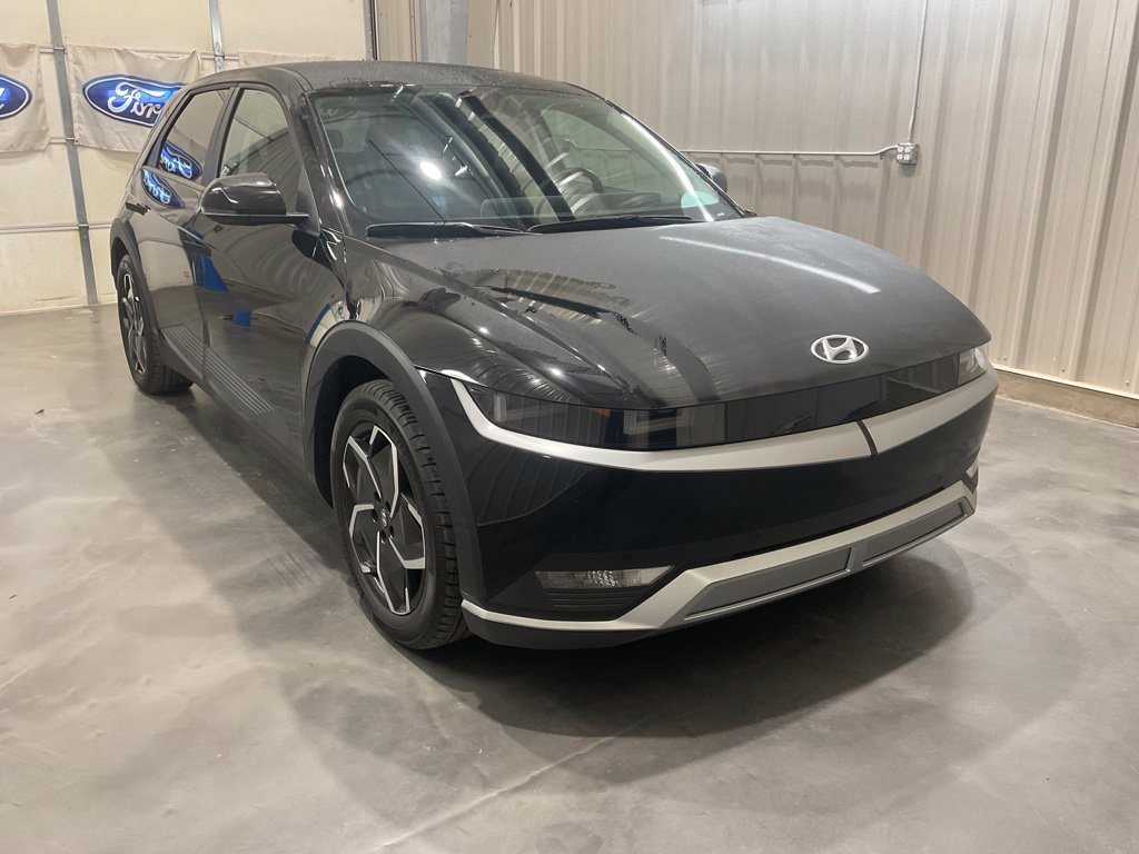 Used 2024 Hyundai Ioniq 5 SEL AWD/4WD image 2