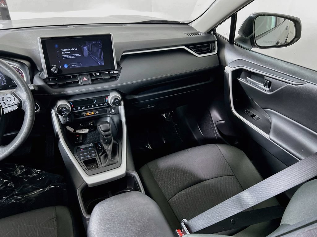 Certified 2025 Toyota RAV4 XLE AWD/4WD image 20