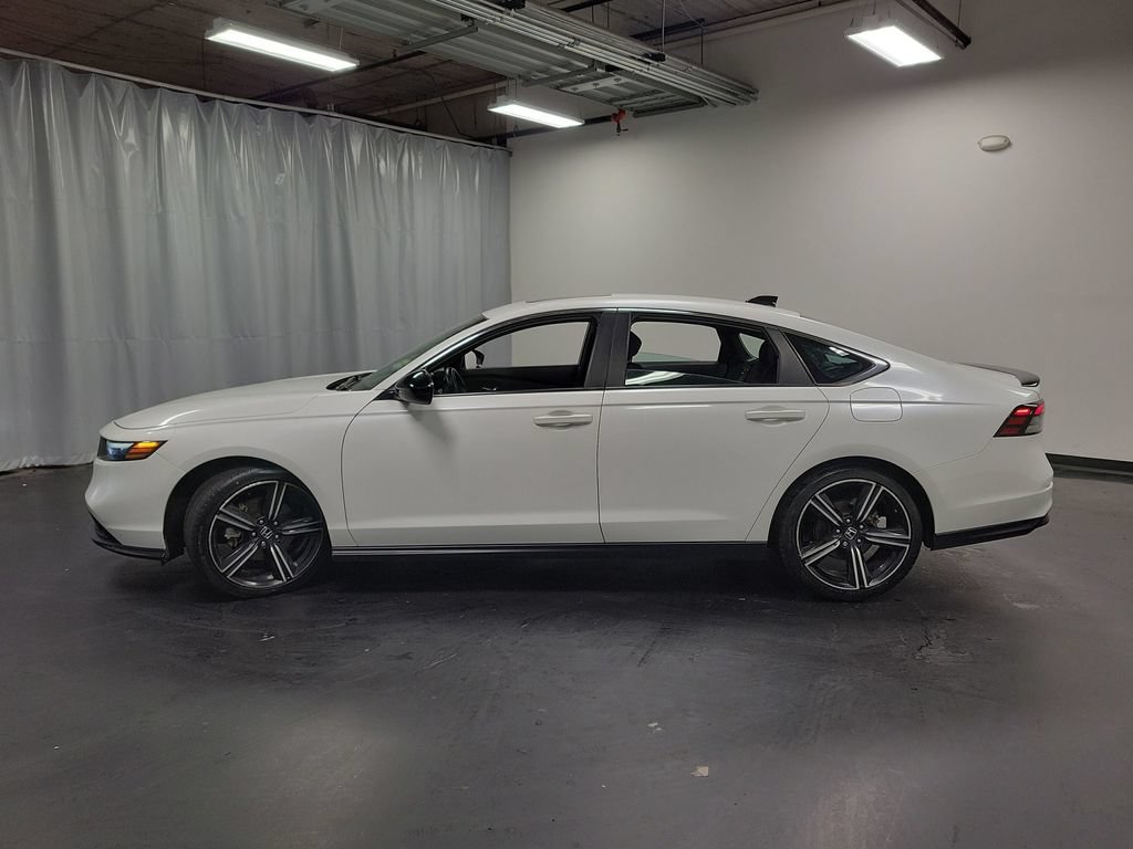 Used 2023 Honda Accord Sport image 5