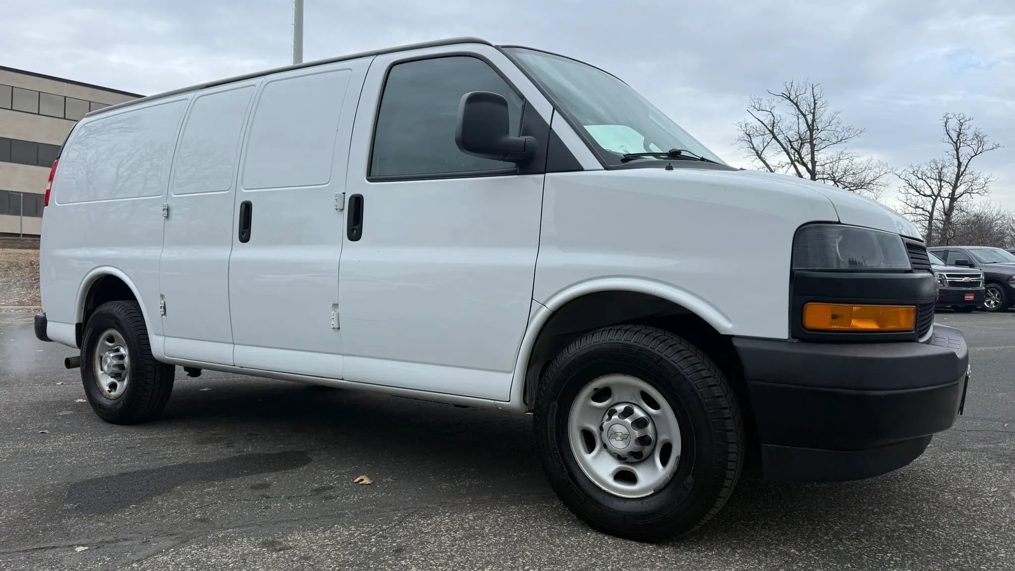 Used 2021 Chevrolet Express 2500 image 12