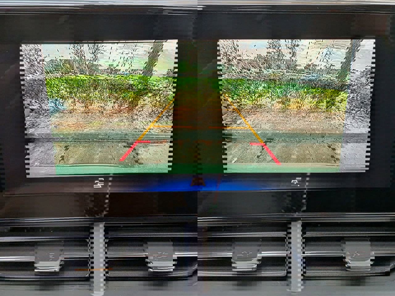 New 2026 Chevrolet Trax ACTIV w/ Sunroof Package image 16