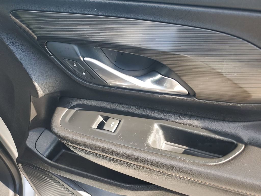 Used 2019 GMC Terrain SLT image 47