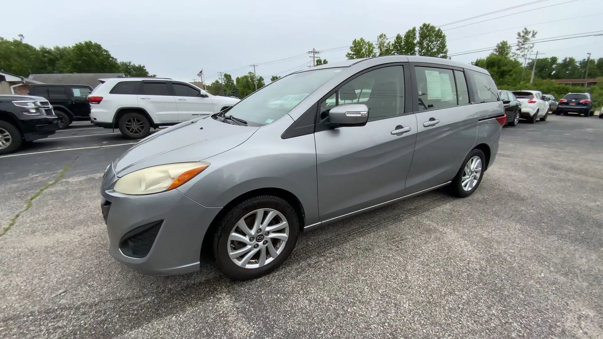 Used 2013 MAZDA MAZDA5 Sport FWD image 4