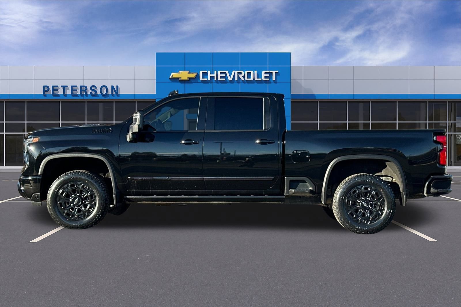 Certified 2024 Chevrolet Silverado 3500 High Country w/ High Country Premium Package image 7
