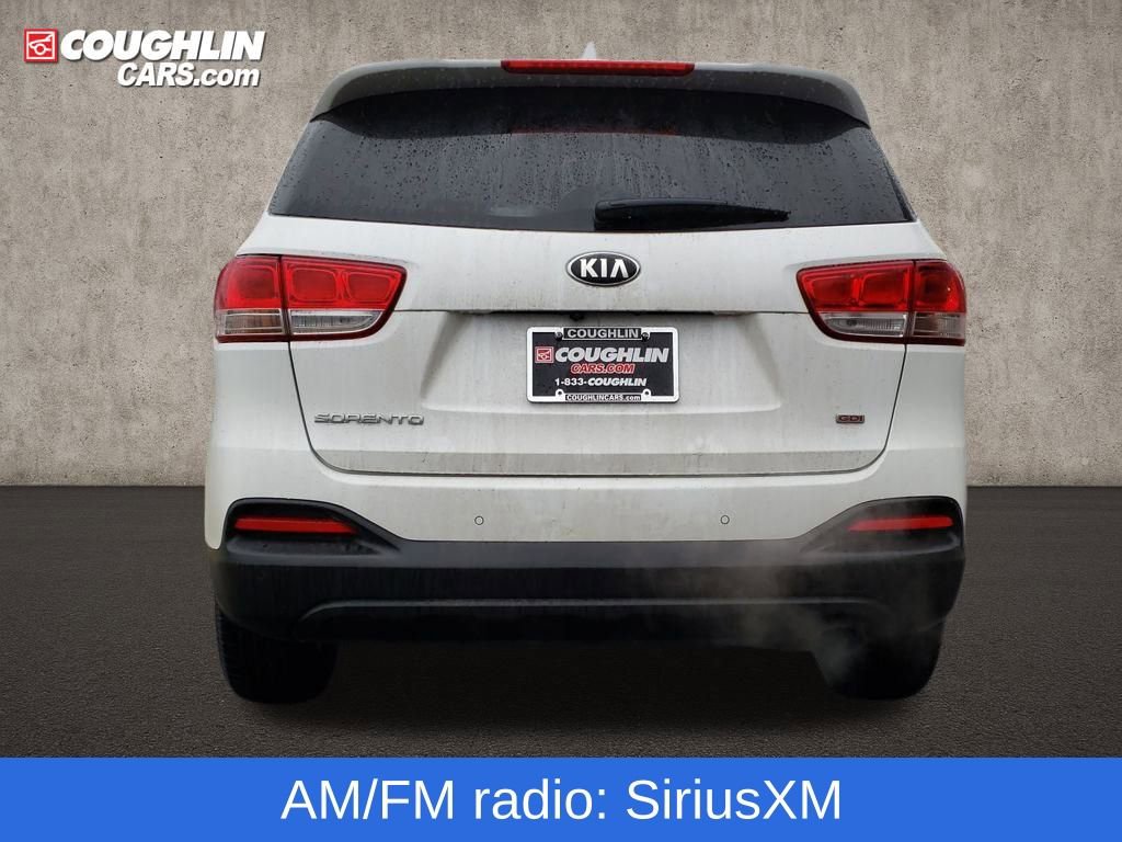 Used 2017 Kia Sorento LX w/ LX Convenience Package image 7