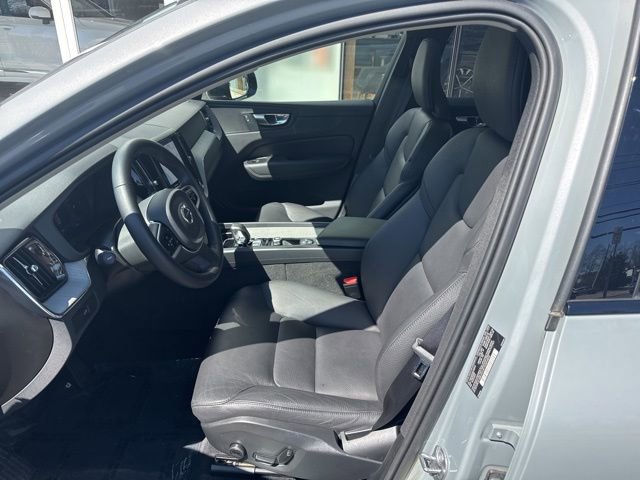 Certified 2025 Volvo XC60 B5 Plus image 20
