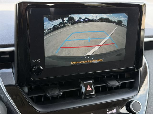 Used 2025 Toyota Corolla LE FWD image 17