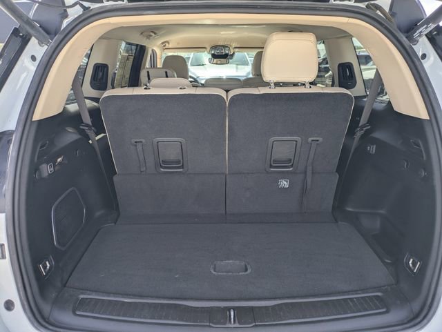 Used 2022 Jeep Grand Cherokee L Limited RWD image 12