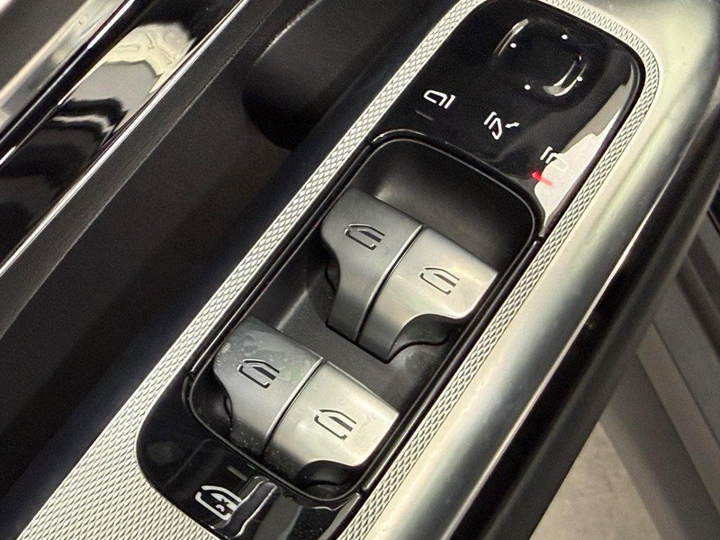 Used 2026 Mercedes-Benz GLC 300 4MATIC image 18