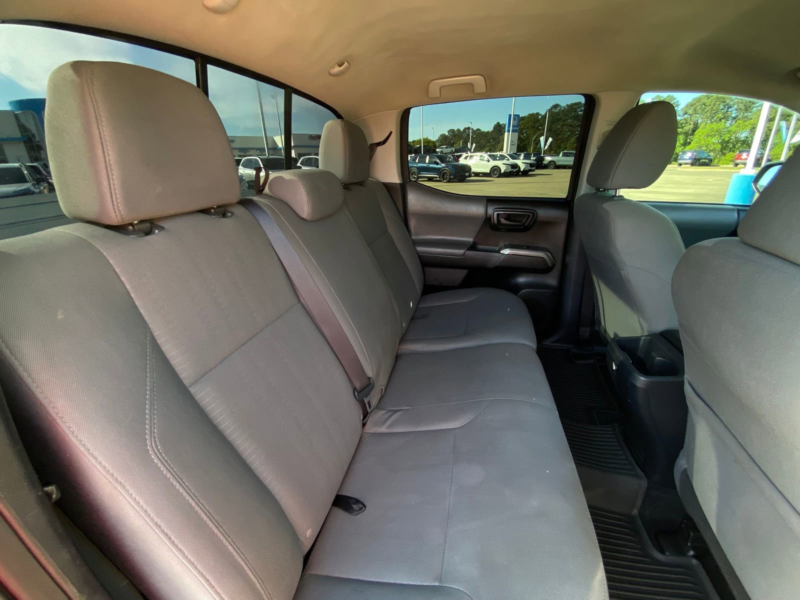 Used 2019 Toyota Tacoma SR5 image 34