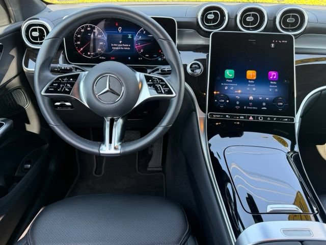 Used 2025 Mercedes-Benz GLC 300 4MATIC image 16