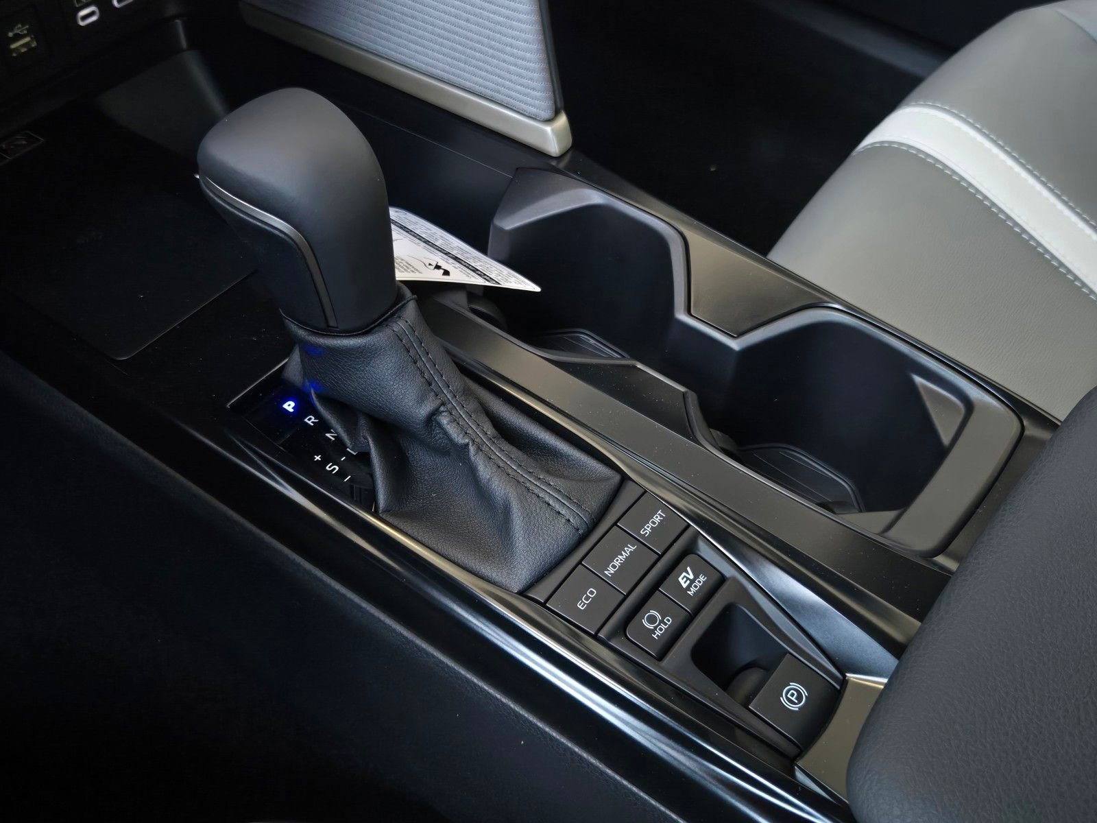 Certified 2026 Toyota Camry SE FWD image 16