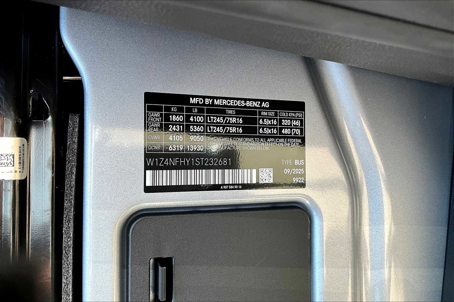 New 2025 Mercedes-Benz Sprinter 2500 image 21