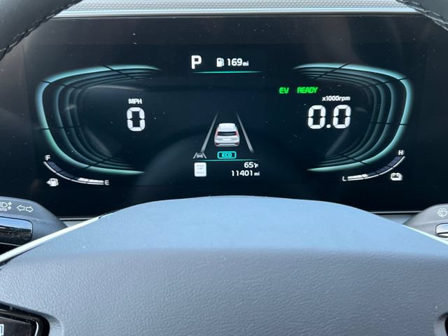 Used 2024 Kia Niro EX FWD image 17