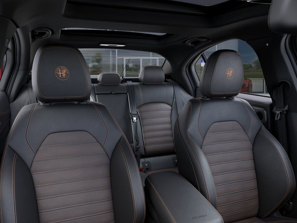New 2025 Alfa Romeo Giulia w/ Driving Assist Package image 26