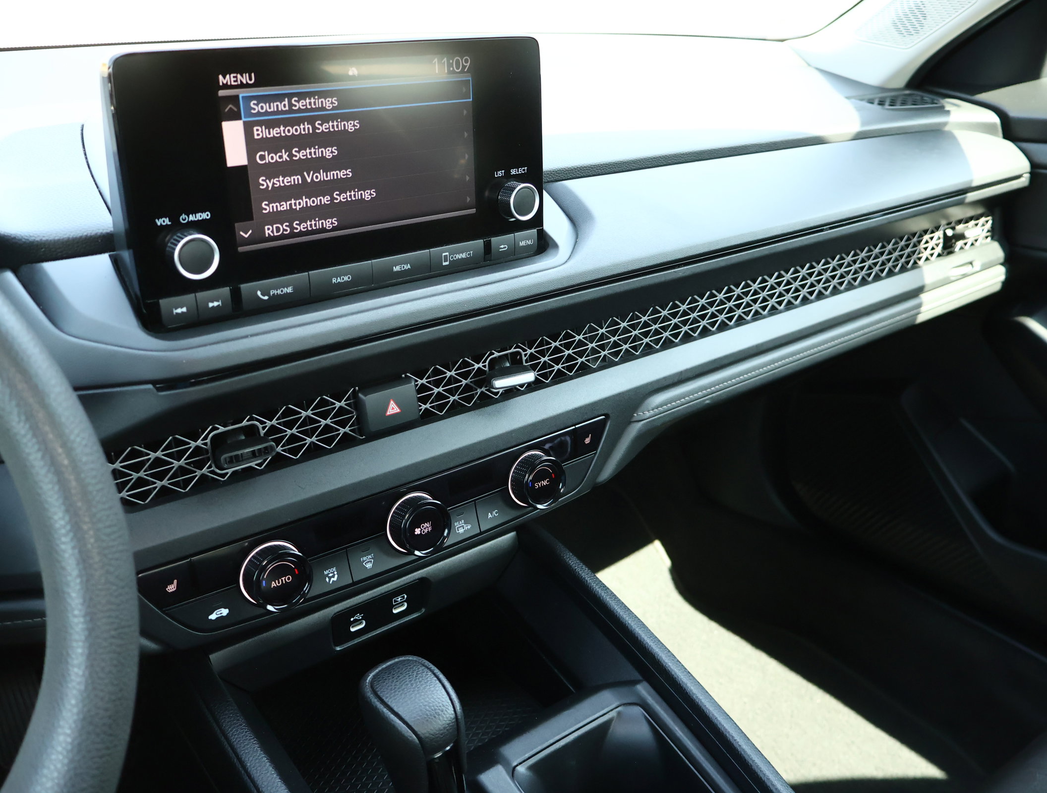 Used 2024 Honda Accord EX image 17