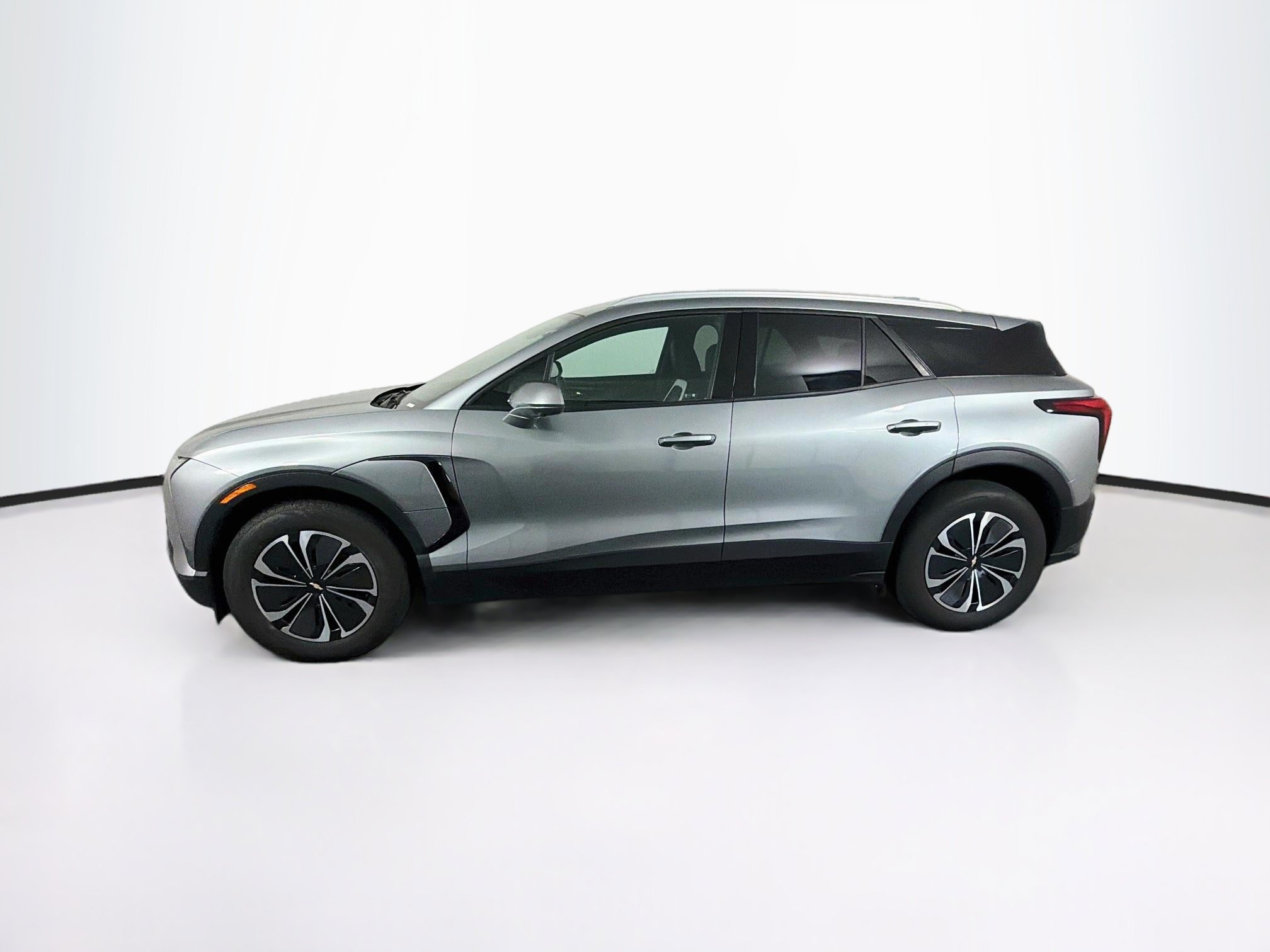 Used 2024 Chevrolet Blazer EV LT AWD/4WD image 4