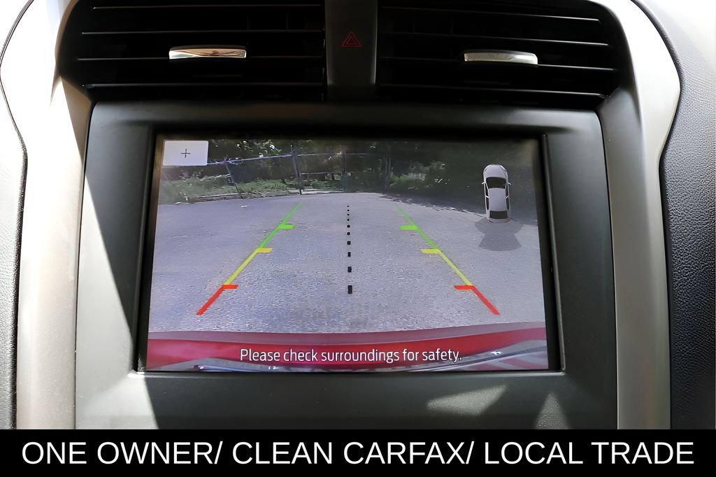 Used 2020 Ford Fusion SE FWD image 17