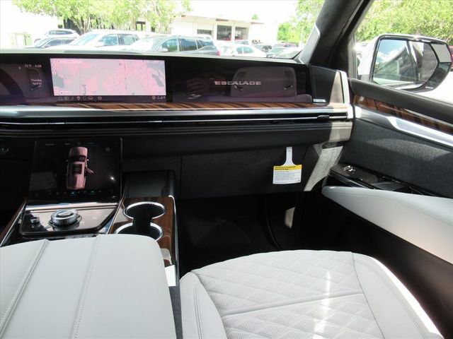 New 2026 Cadillac Escalade ESV Platinum Sport AWD/4WD image 13