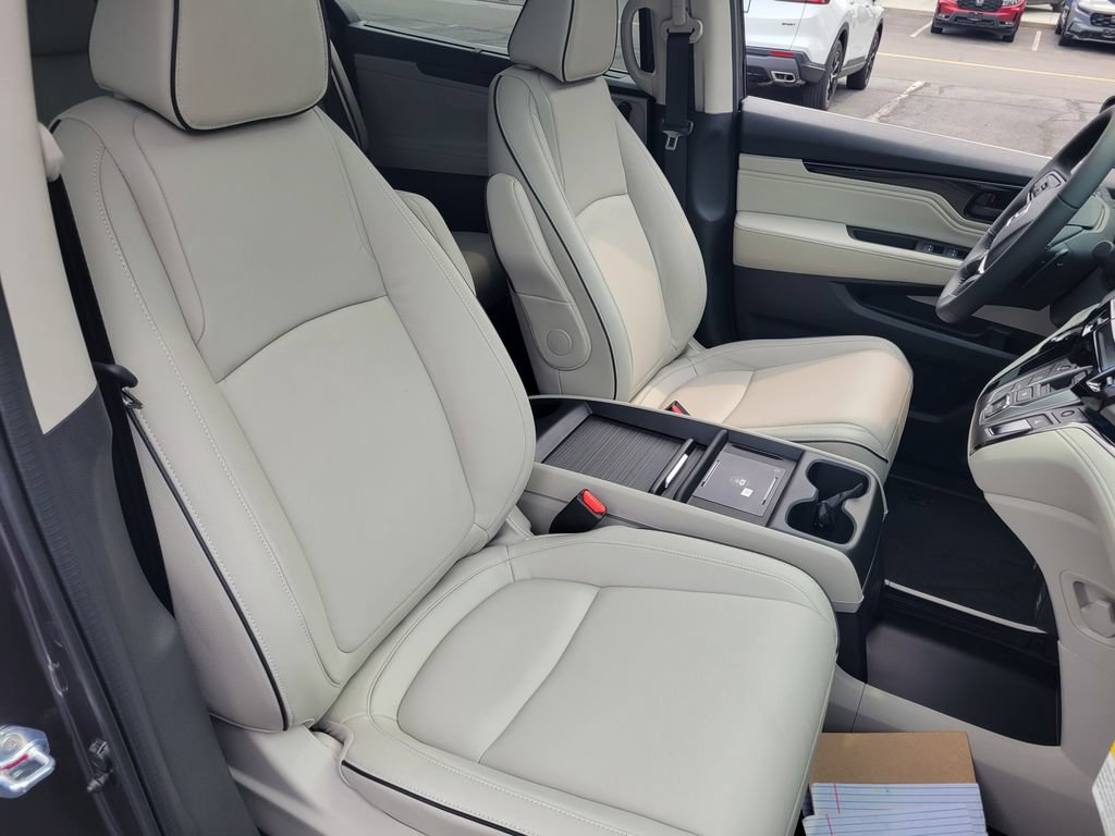 New 2026 Honda Odyssey Touring image 39