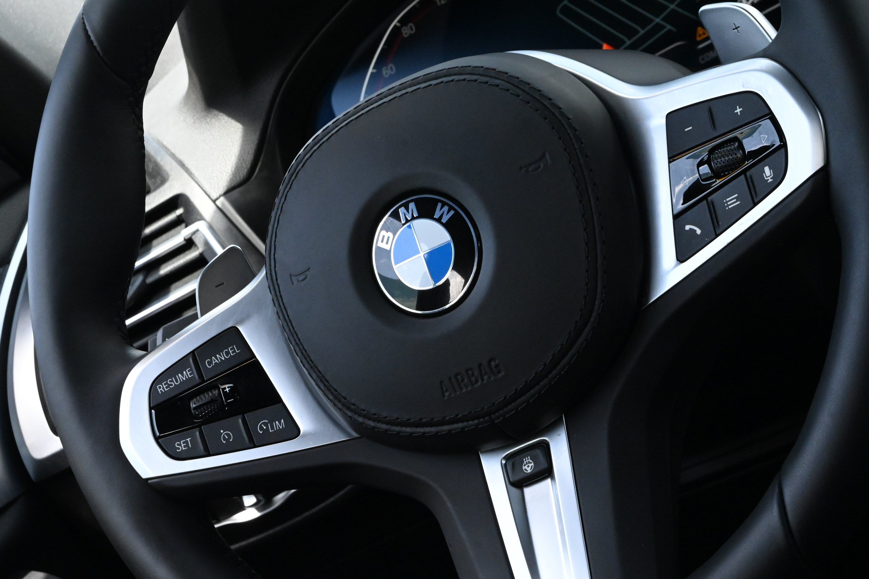 Certified 2025 BMW X4 xDrive30i w/ Premium Package AWD/4WD image 25
