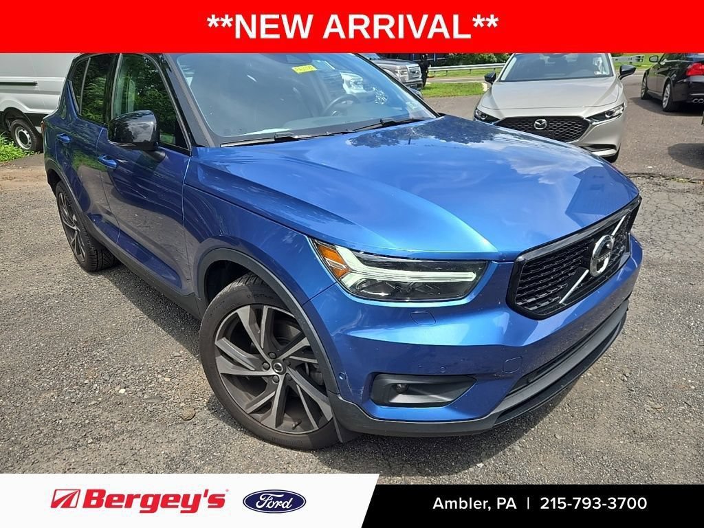 Used 2020 Volvo XC40 T5 R-Design w/ Protection Package Premier AWD/4WD image 3
