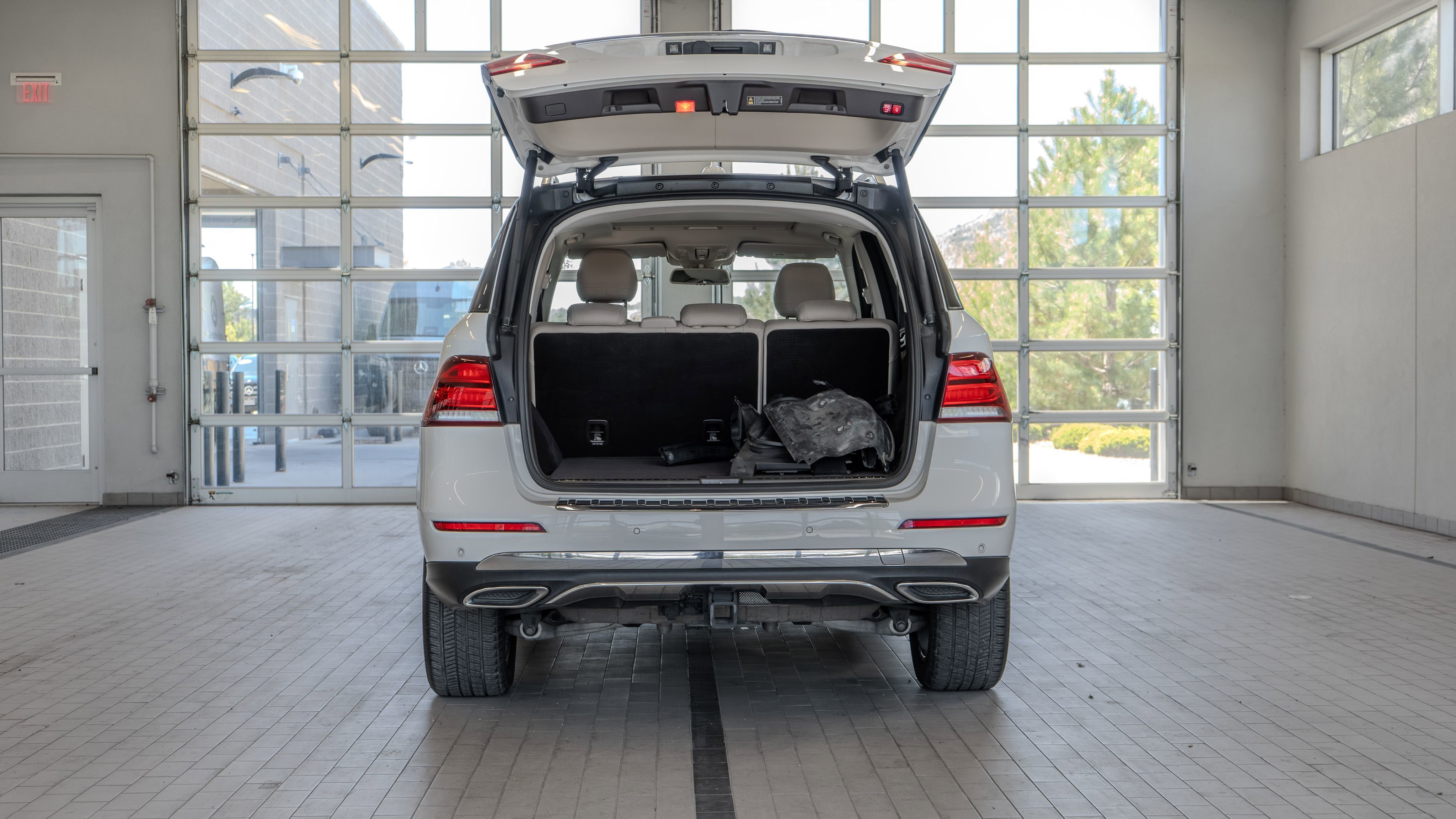 Used 2018 Mercedes-Benz GLE 350 4MATIC w/ Premium 1 Package image 16
