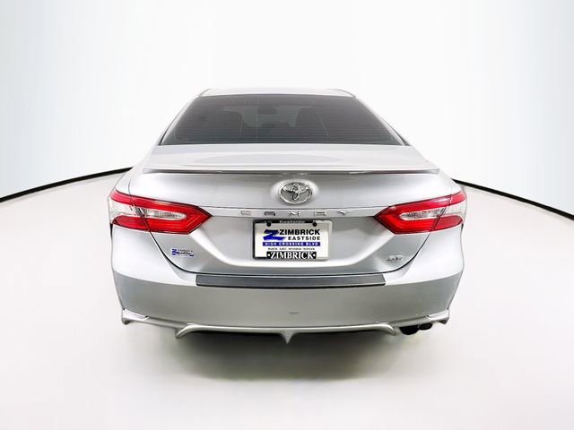 Used 2018 Toyota Camry SE image 6