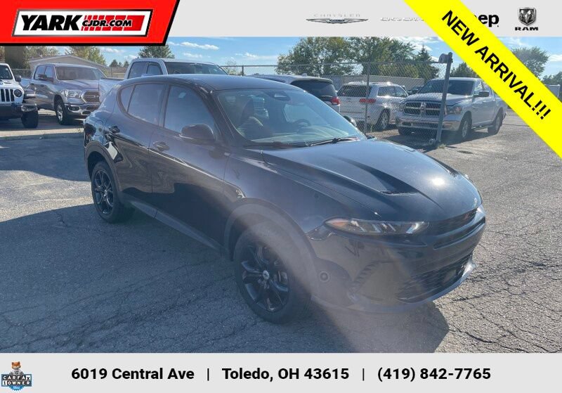 Used 2024 Dodge Hornet GT w/ GT Blacktop Package AWD/4WD image 1