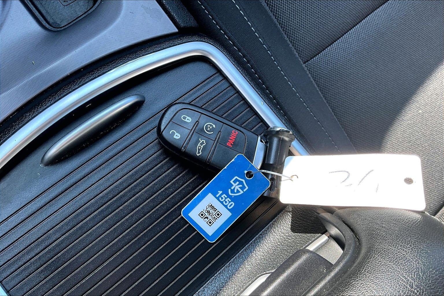 Used 2019 Dodge Charger SXT image 11