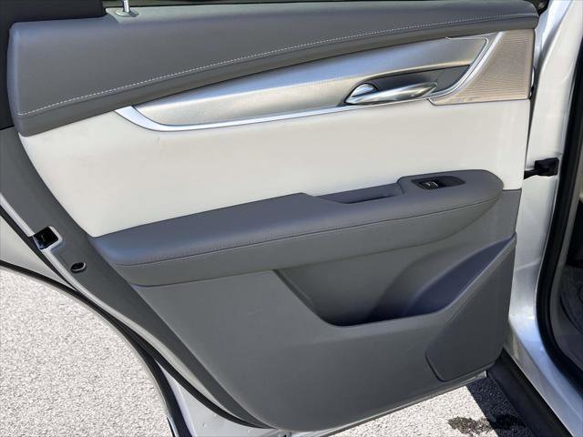 Used 2020 Cadillac XT5 Premium Luxury image 14