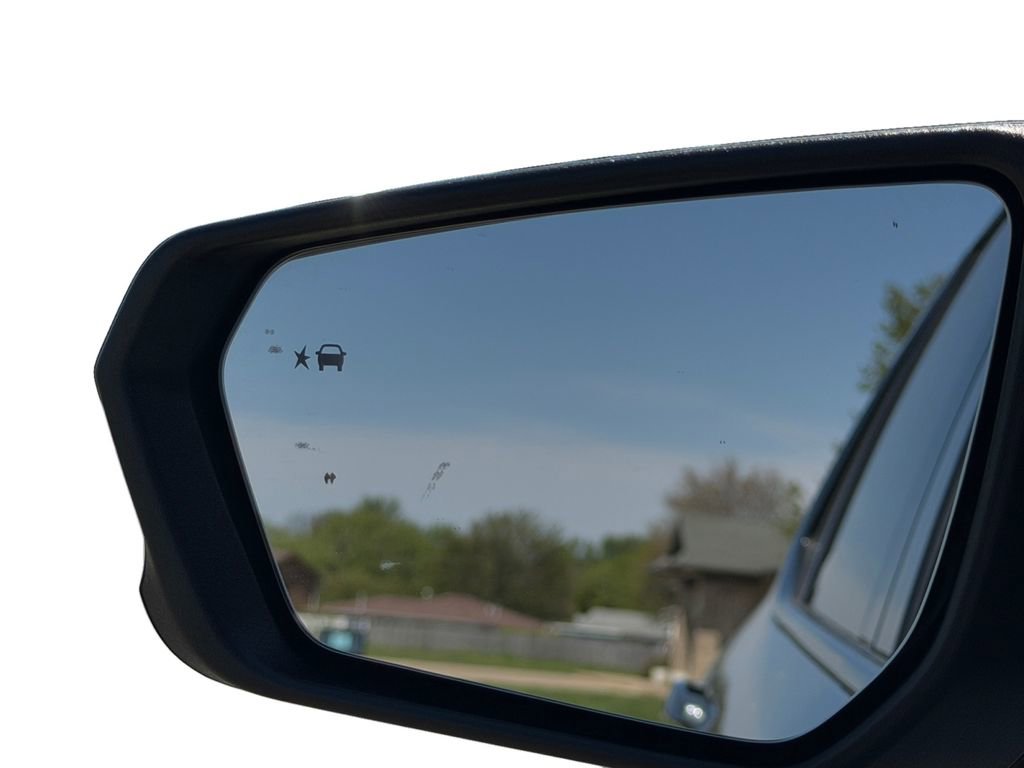 Used 2023 Chevrolet Equinox RS image 22