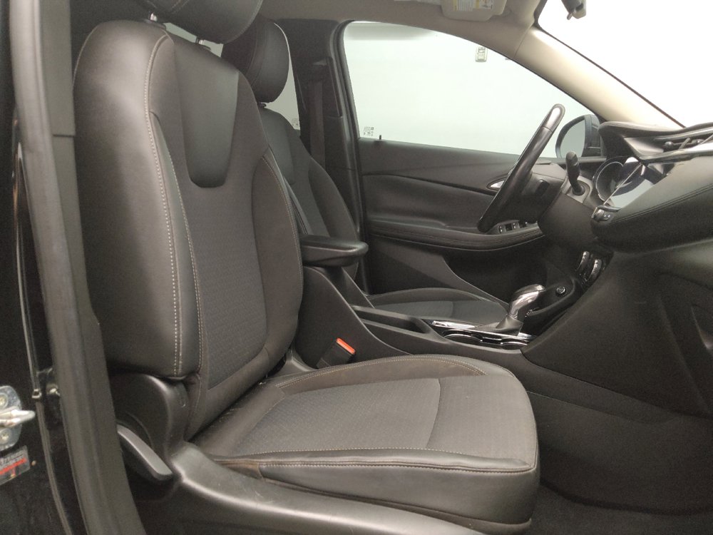 Used 2020 Buick Encore GX Preferred w/ Cold Weather Comfort Package FWD image 21