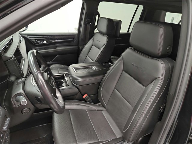 Used 2023 GMC Yukon XL Denali image 19