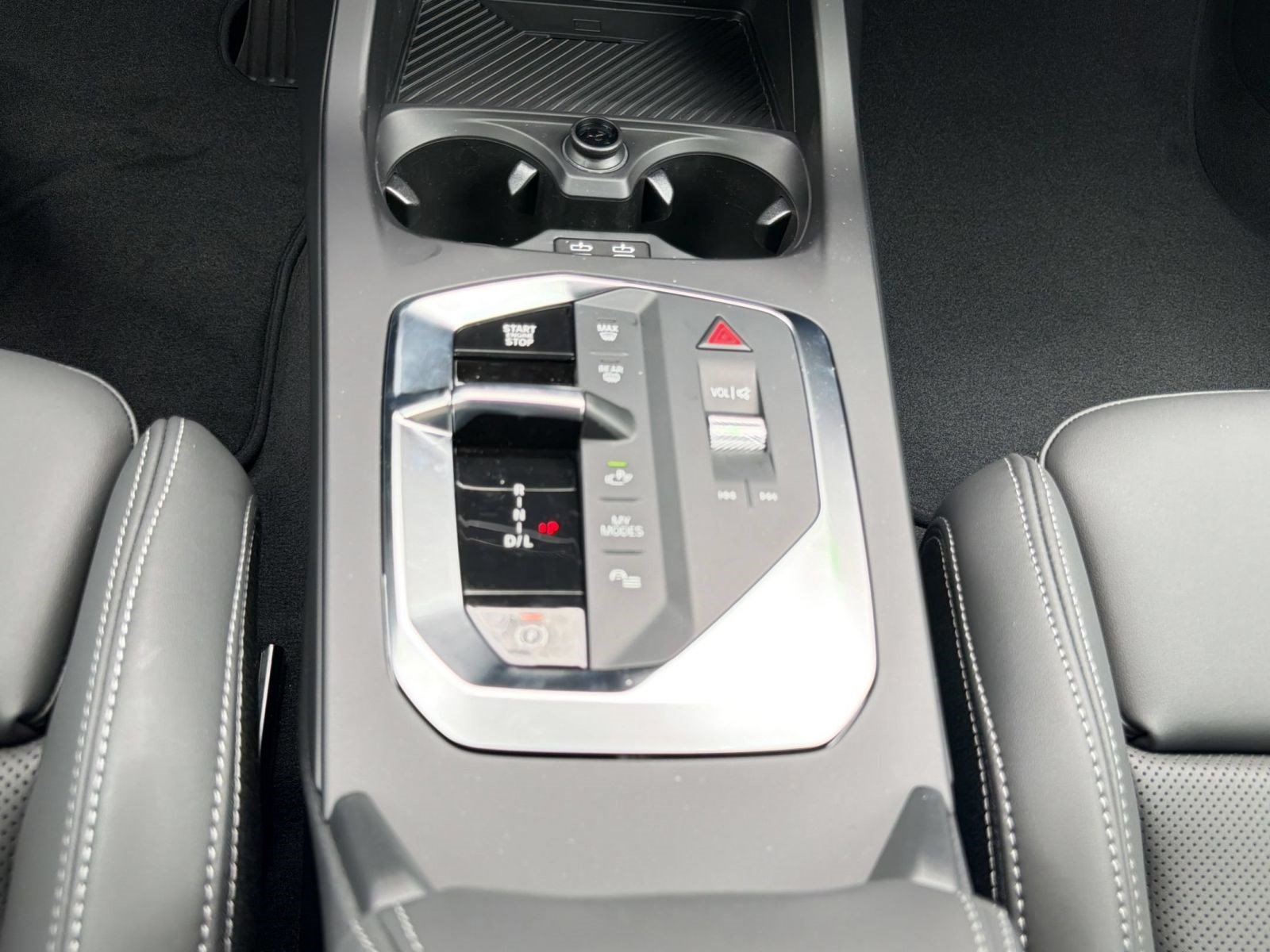 Used 2026 BMW 228i w/ Premium Package FWD image 17