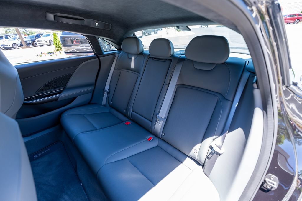 Used 2023 Lucid Air Pure AWD/4WD image 42