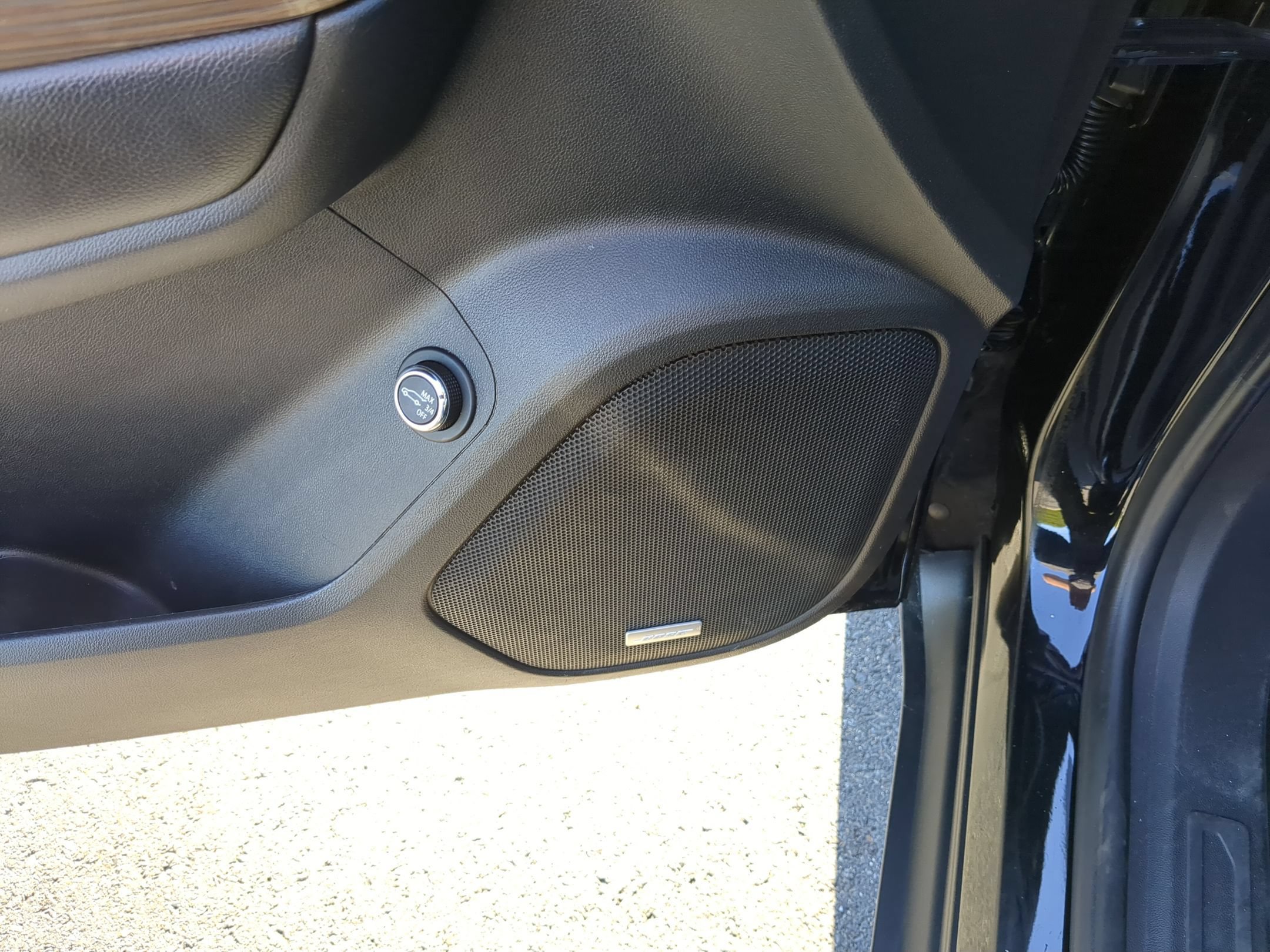 Certified 2019 GMC Acadia SLE w/ Driver Alert Package I FWD image 22