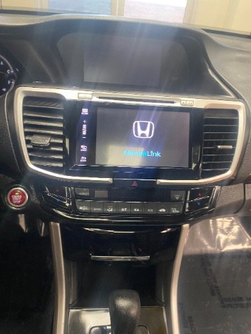 Used 2017 Honda Accord EX image 22