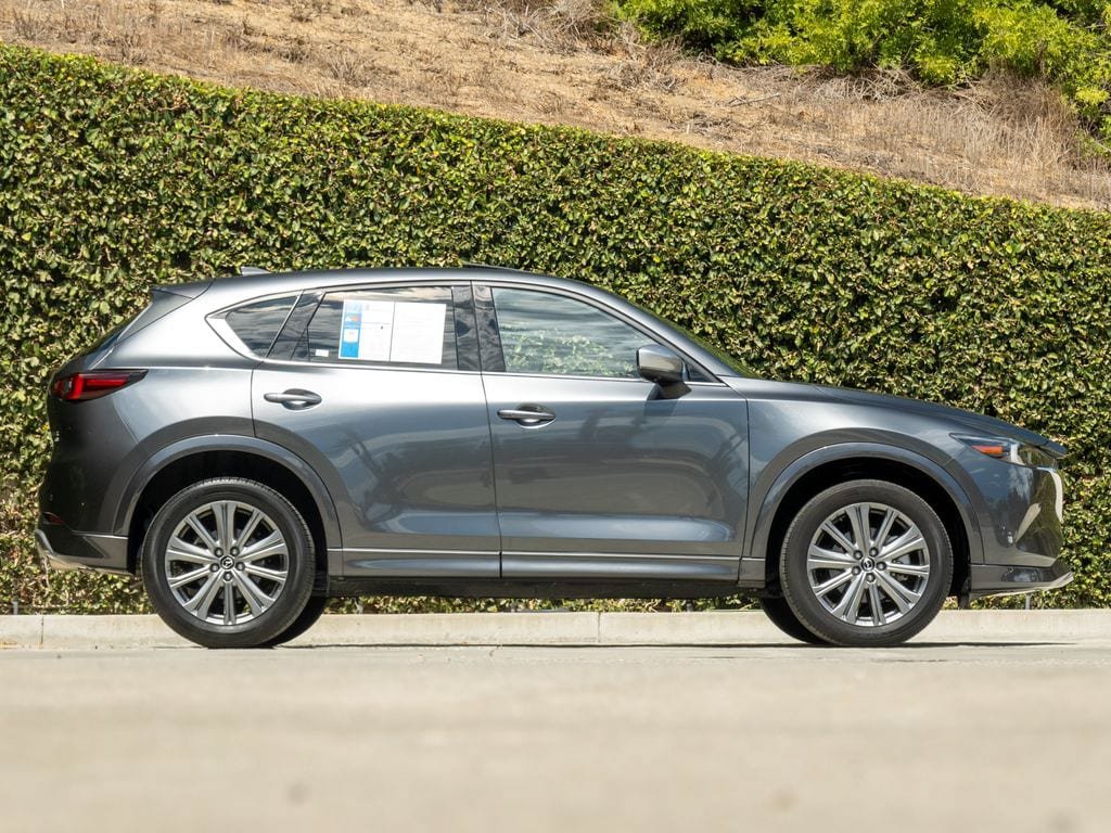 Used 2024 MAZDA CX-5 Signature AWD/4WD image 9