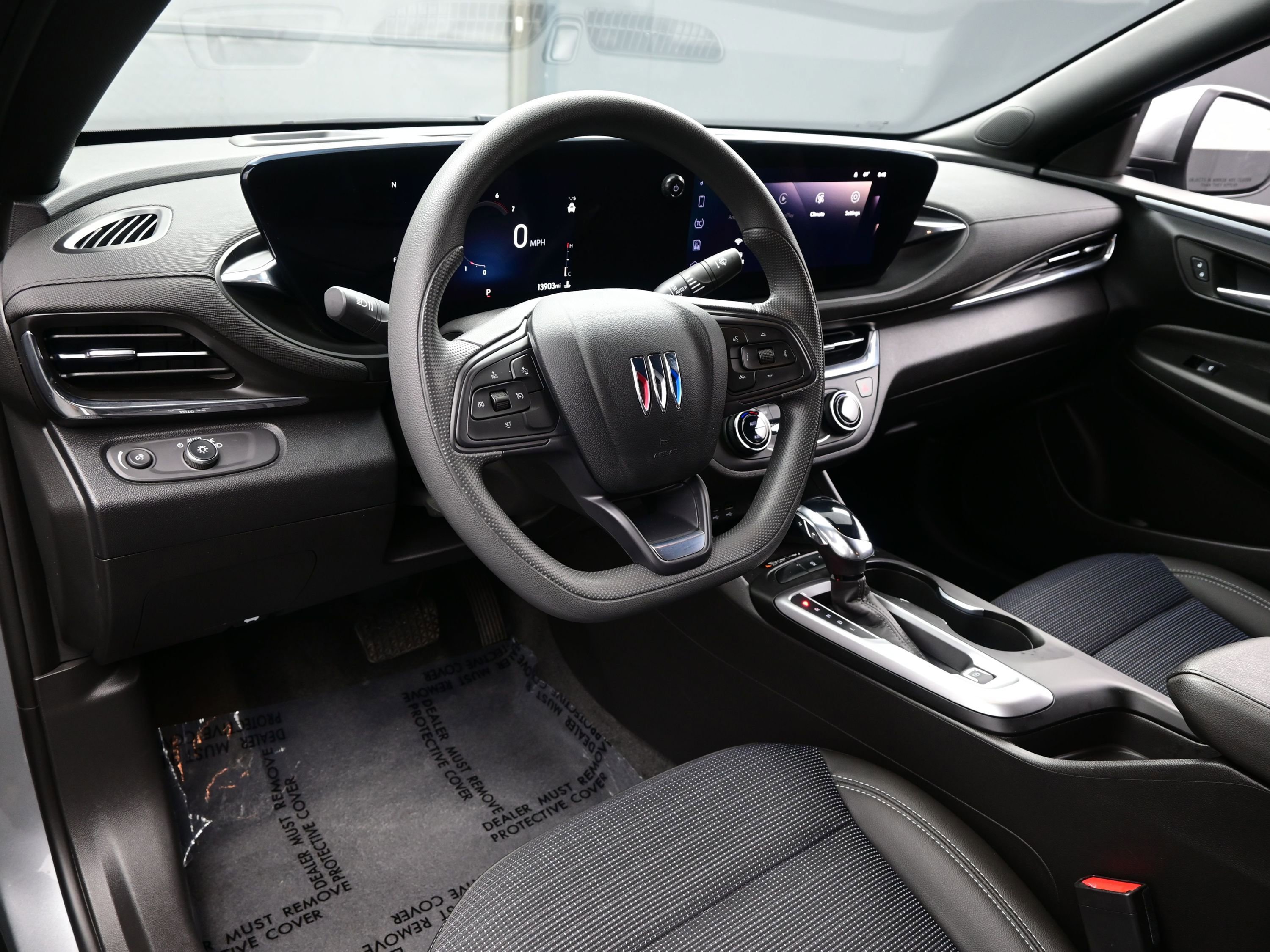 Used 2025 Buick Envista Preferred w/ Convenience II Package image 12