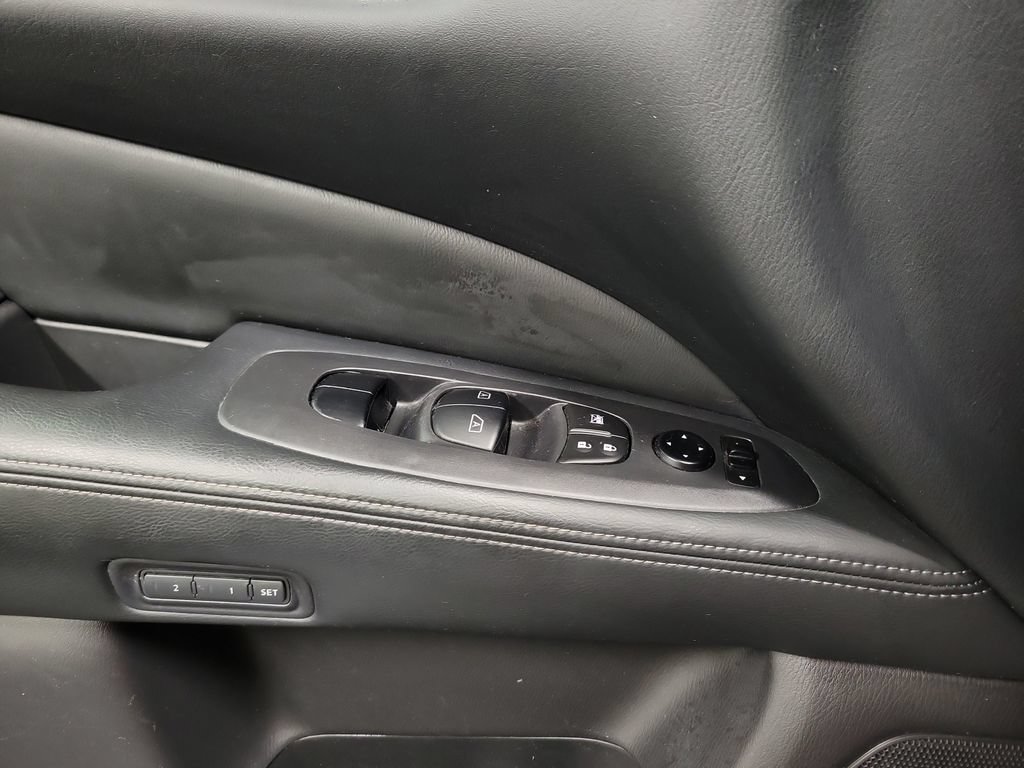 Used 2016 Nissan Pathfinder Platinum AWD/4WD image 31