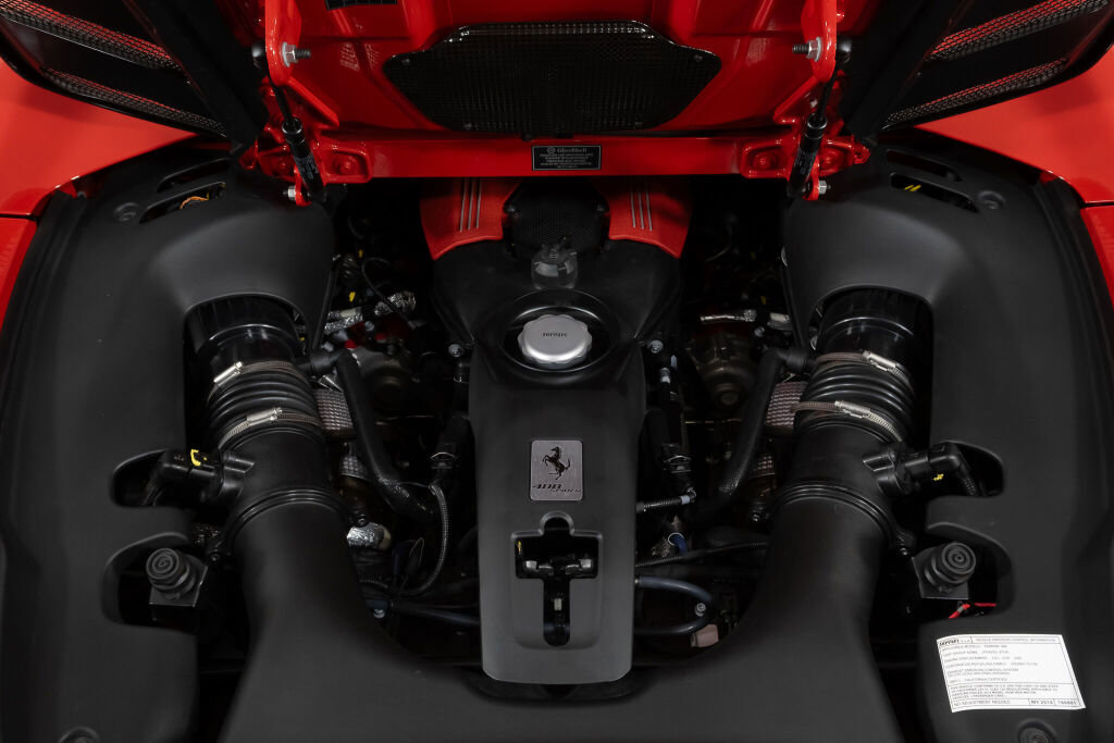 Used 2018 Ferrari 488 Spider image 19