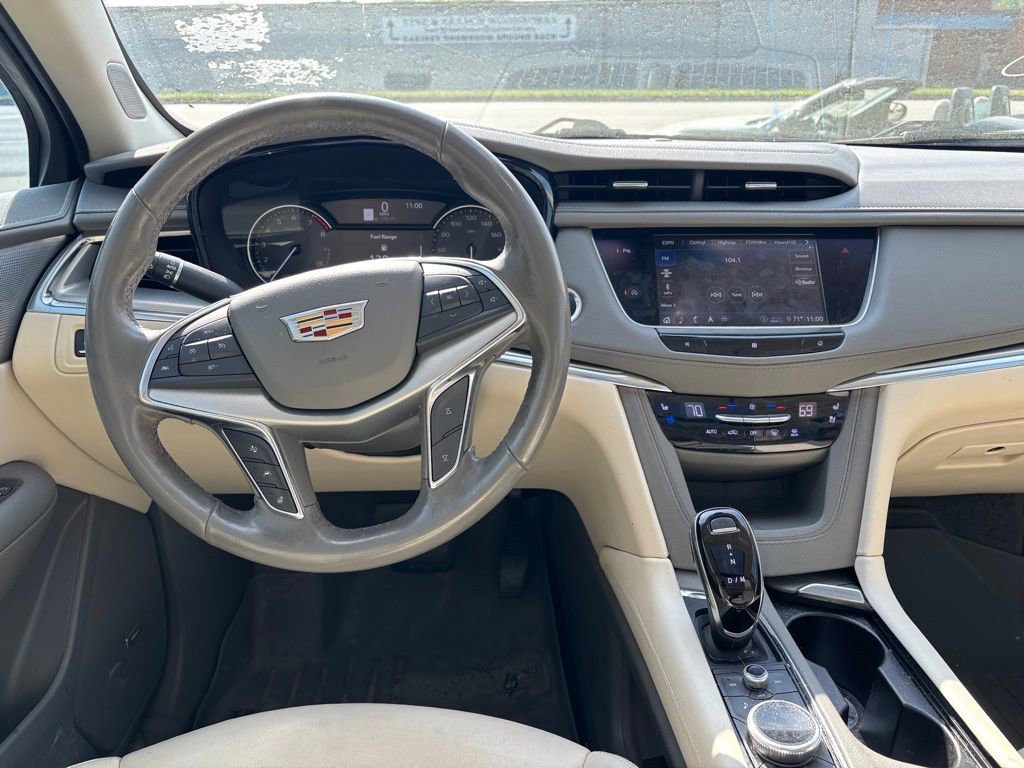 Used 2020 Cadillac XT5 Premium Luxury image 10