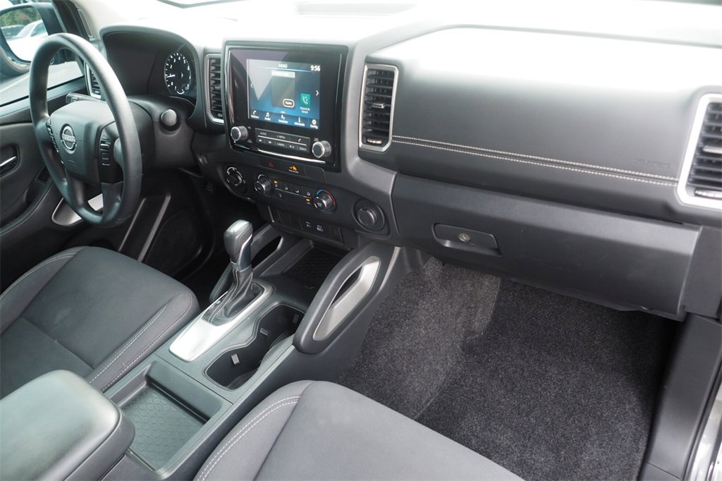 Used 2022 Nissan Frontier SV image 27