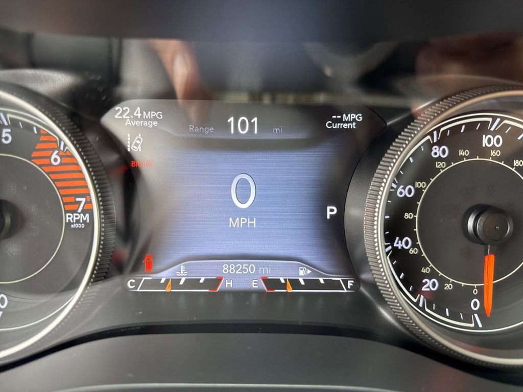 Used 2019 Jeep Cherokee Limited w/ Technology Group AWD/4WD image 53