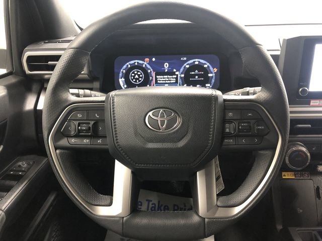 Used 2025 Toyota 4Runner TRD Off-Road image 16